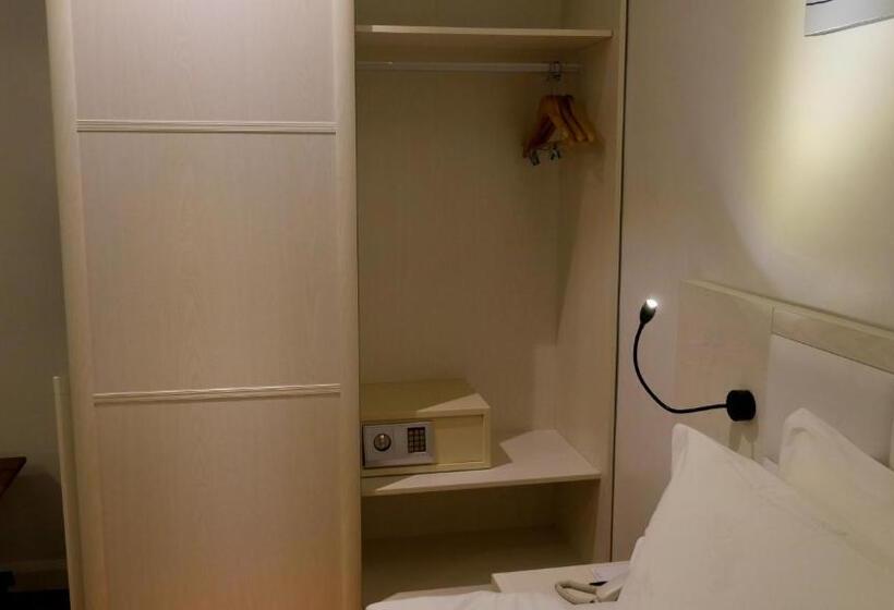 Fotos del hotel Pine Garden:  25