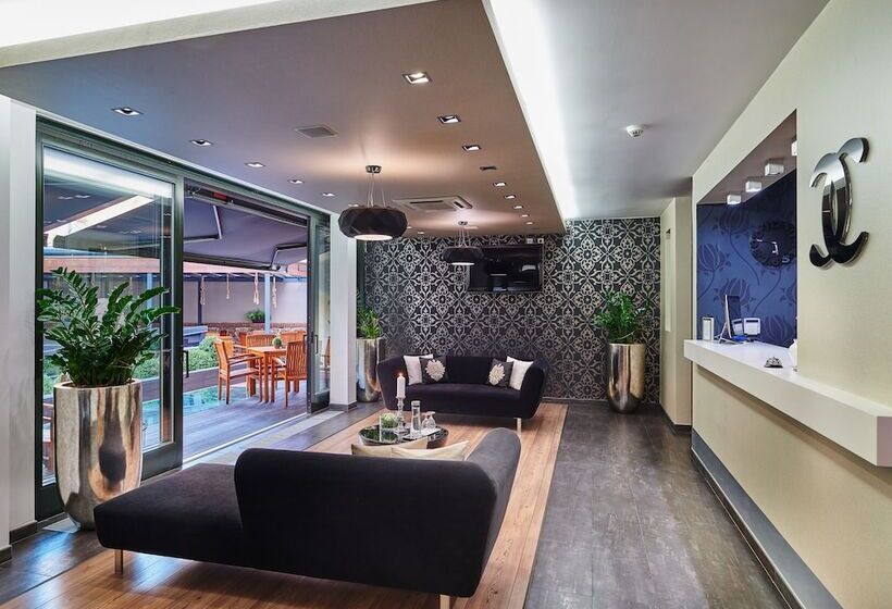 Fotos del hotel Boutique  Chrysso:  5