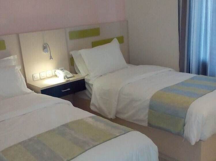 Fotos del hotel The Arizon At Malioboro:  1