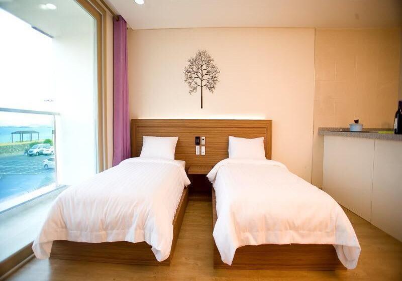 Jeju Arumdaun Resort