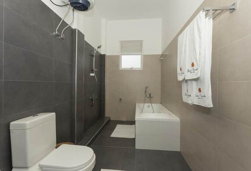 Fotos del hotel Grand Camellia:  6