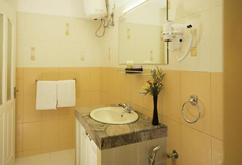 Fotos del hotel Camellia Lake Resort:  4