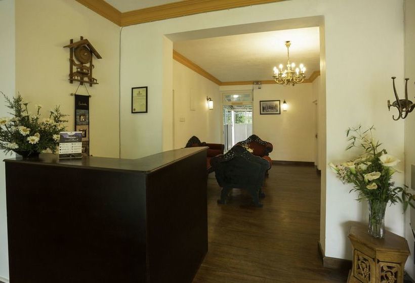 Fotos del hotel Camellia Lake Resort:  2