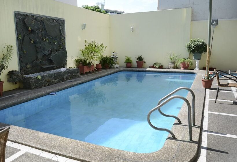 Fotos del hotel Hostal Perla Real Inn:  6