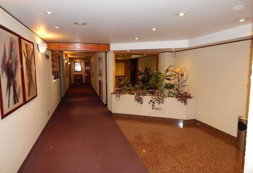 Fotos del hotel El Salvador:  11