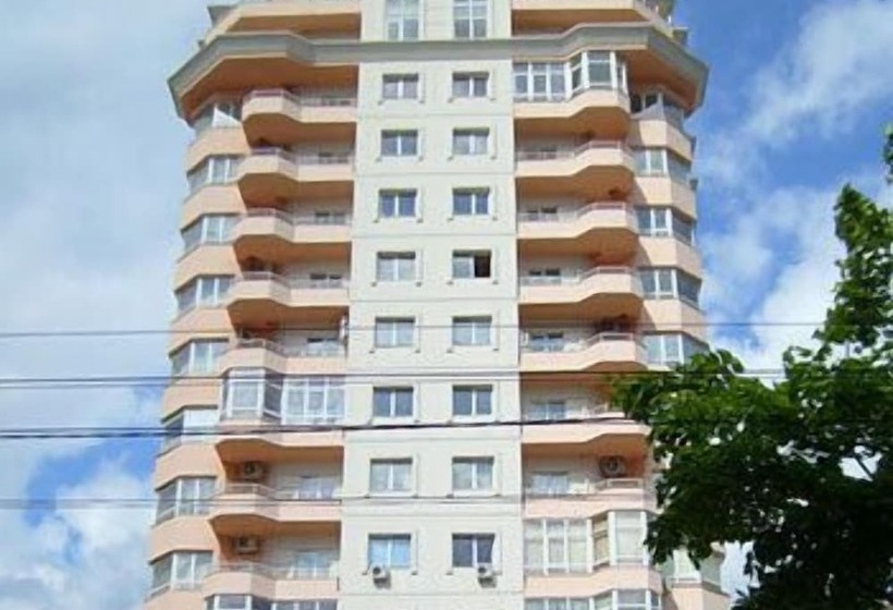 Fotos del hotel First Choice Apartments:  6