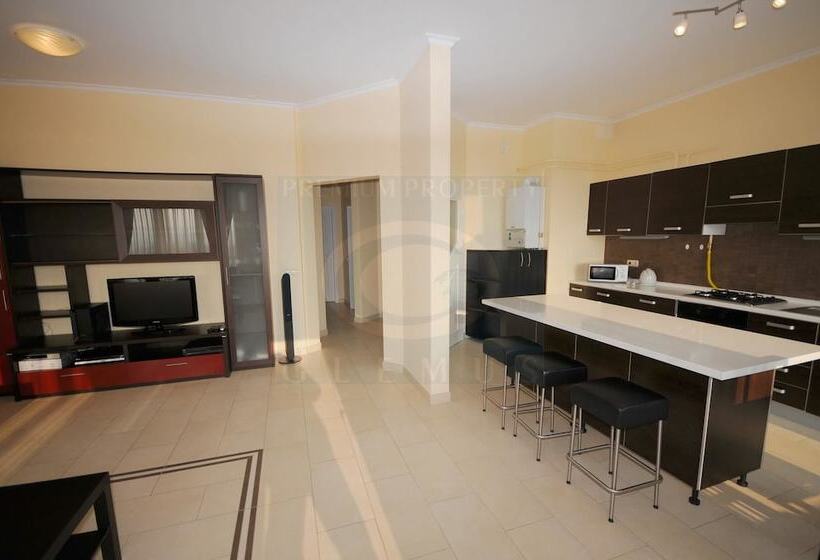 Fotos del hotel First Choice Apartments:  14