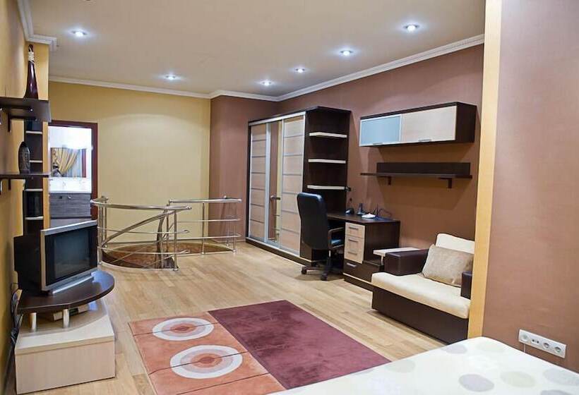 Fotos del hotel First Choice Apartments:  24