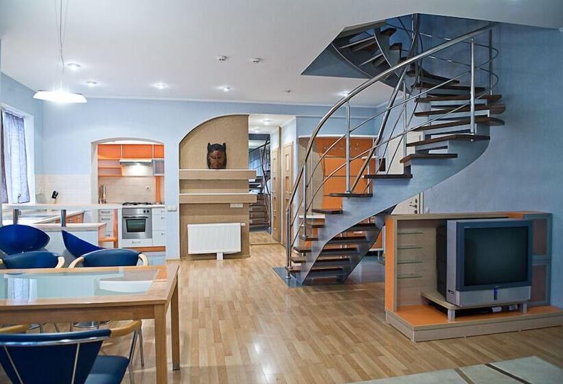 Fotos del hotel First Choice Apartments:  23