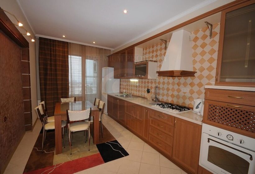 Fotos del hotel First Choice Apartments:  8