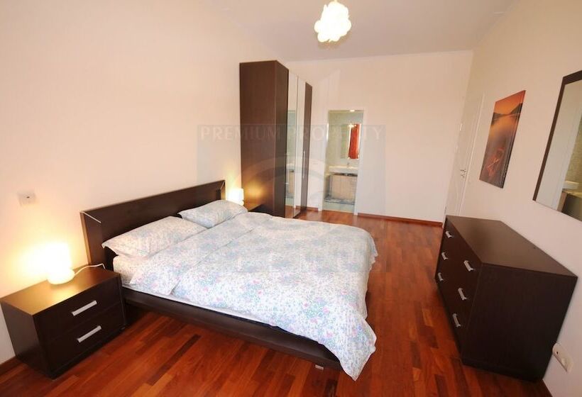 Fotos del hotel First Choice Apartments:  18