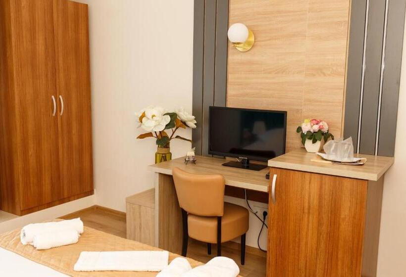 Fotos del hotel Grand Hotel Astoria:  18