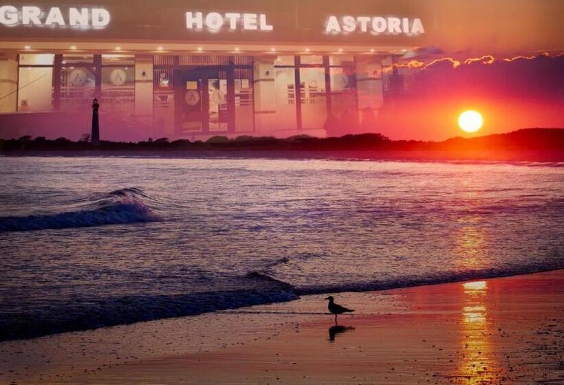 Fotos del hotel Grand Hotel Astoria:  6