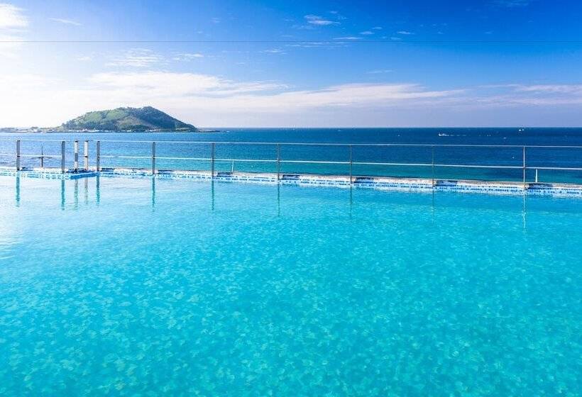 Aguila  Jeju Oceano Suite