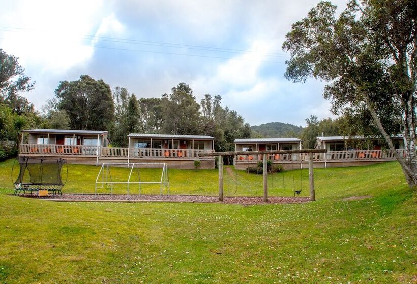 Blue Lake Top 10 Holiday Park