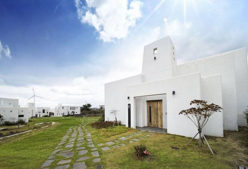 Fotos del hotel Libentia  & Pool Villa:  22