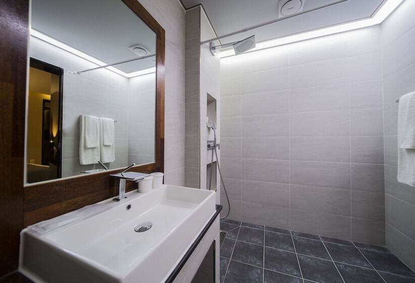 Fotos del hotel Libentia  & Pool Villa:  8