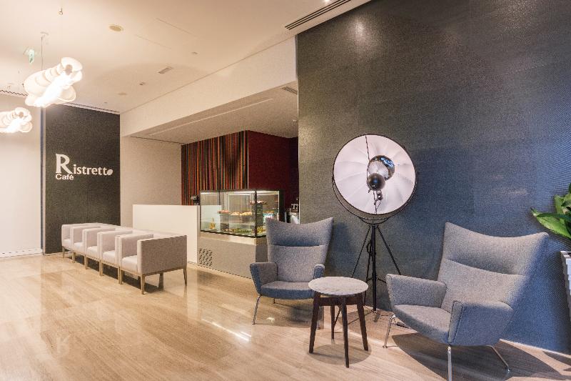 Fotos del hotel The Act  Sharjah:  24