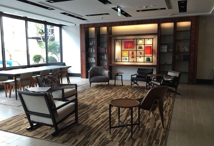 Fotos del hotel Travel Art Inn:  2