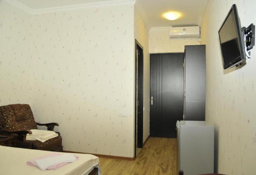 Fotos del hotel Alma-ata:  1