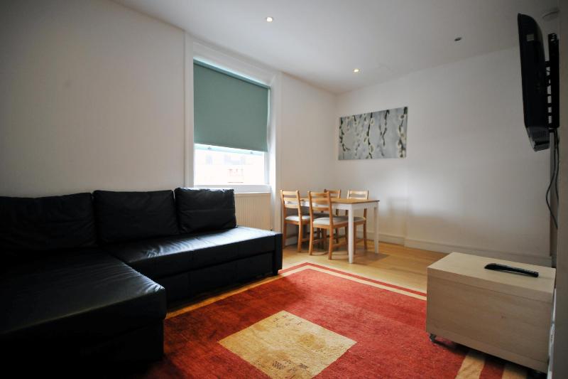 Fotos del hotel Assaha Hyde Park Apartments:  2