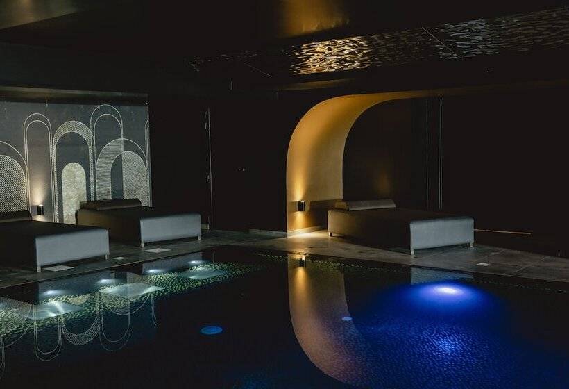 Hugo S Boutique   Adults Only