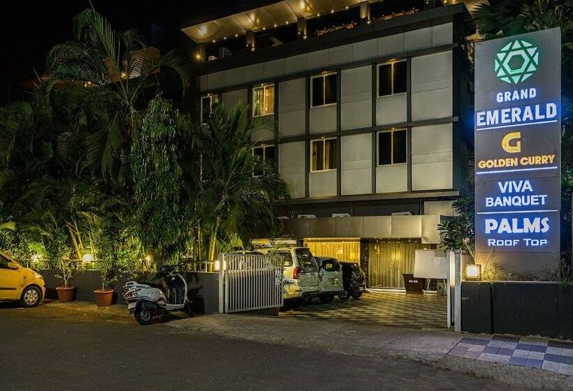 Fotos del hotel Treebo Tryst Grand Emerald:  10