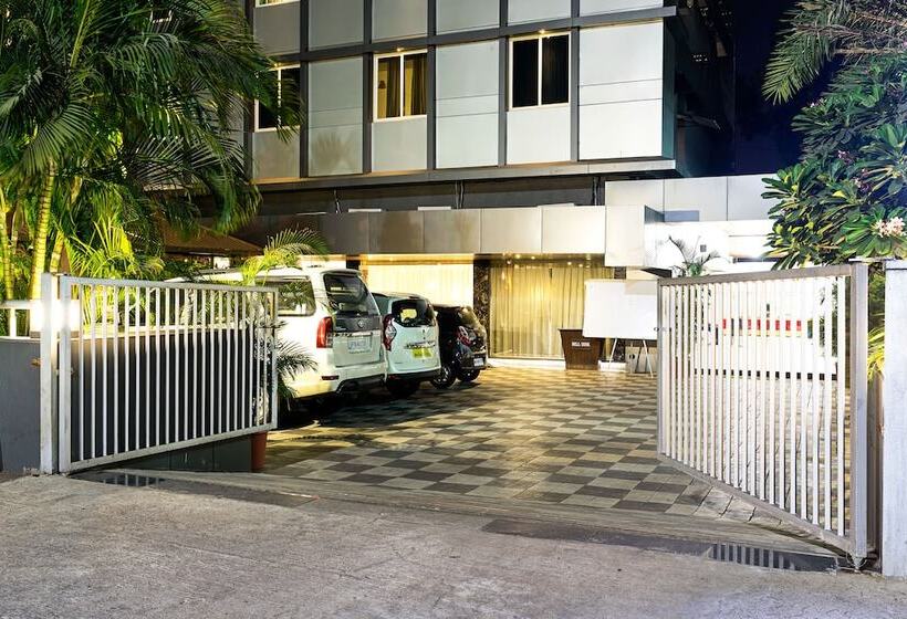 Fotos del hotel Treebo Tryst Grand Emerald:  15