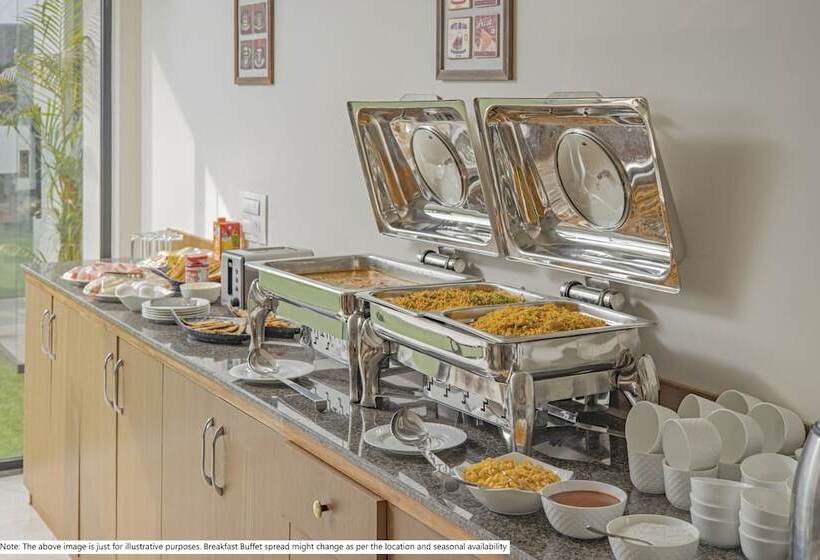 Fotos del hotel Treebo Tryst Grand Emerald:  24