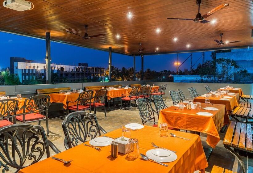 Fotos del hotel Treebo Tryst Grand Emerald:  22