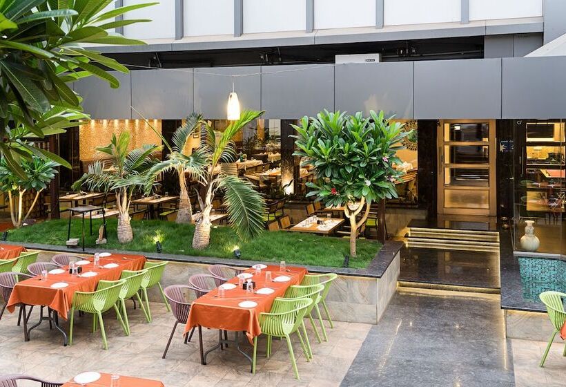 Fotos del hotel Treebo Tryst Grand Emerald:  19