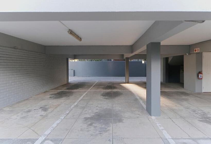 Fotos del hotel 10 On Cape Self Catering Apartments:  6