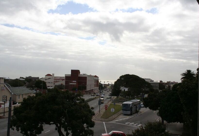 Fotos del hotel 10 On Cape Self Catering Apartments:  7