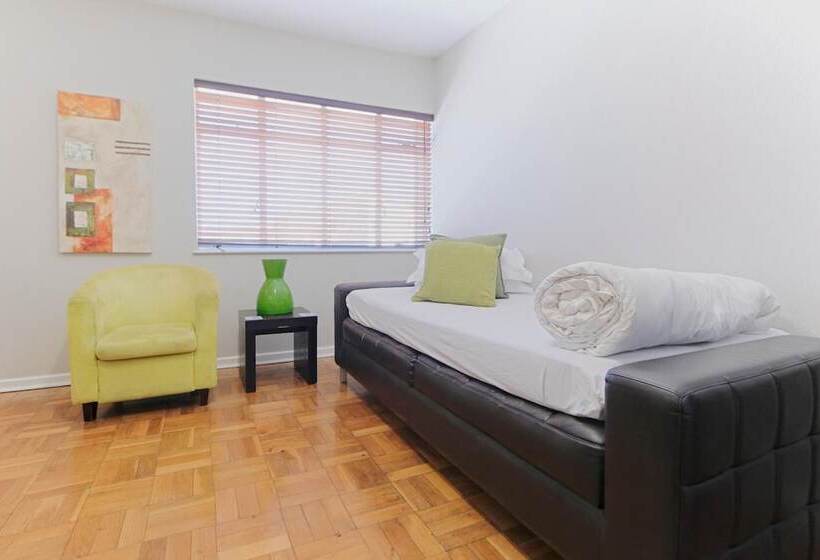 Fotos del hotel 10 On Cape Self Catering Apartments:  2