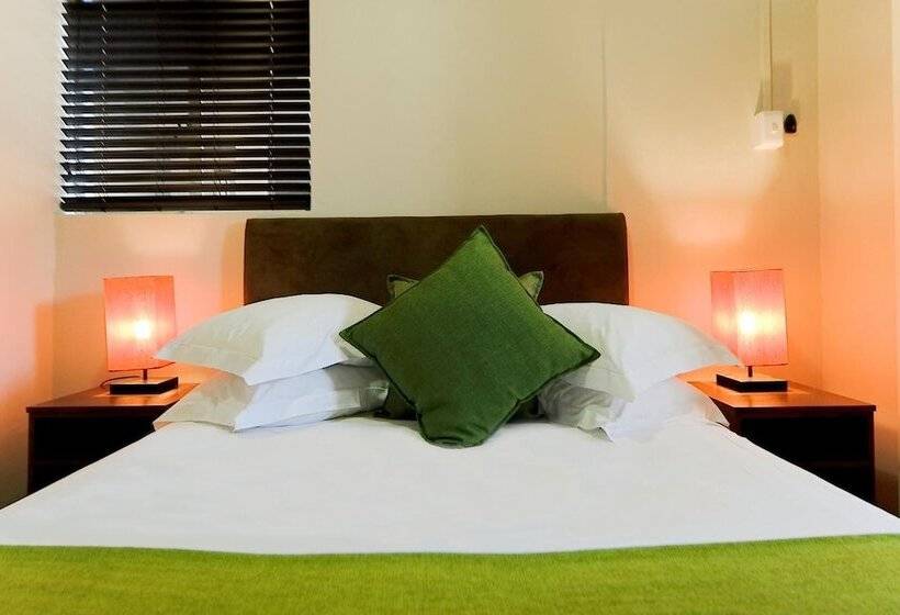 Fotos del hotel 10 On Cape Self Catering Apartments:  25