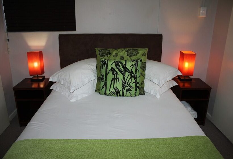 Fotos del hotel 10 On Cape Self Catering Apartments:  8