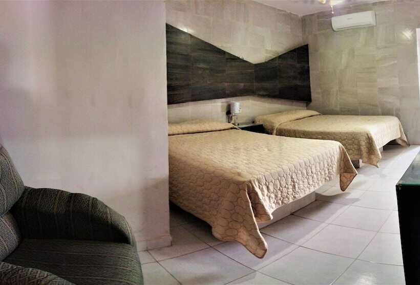 Fotos del hotel Laguna Inn:  6