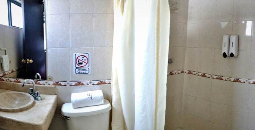 Fotos del hotel Laguna Inn:  4