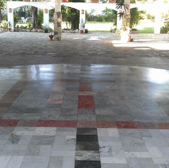 Fotos del hotel Tropicana:  3