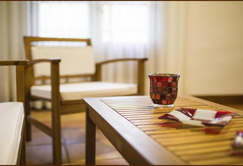 Fotos del hotel Posada Del Tio Juanón:  24