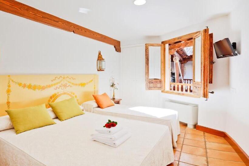 Fotos del hotel Posada Del Tio Juanón:  17