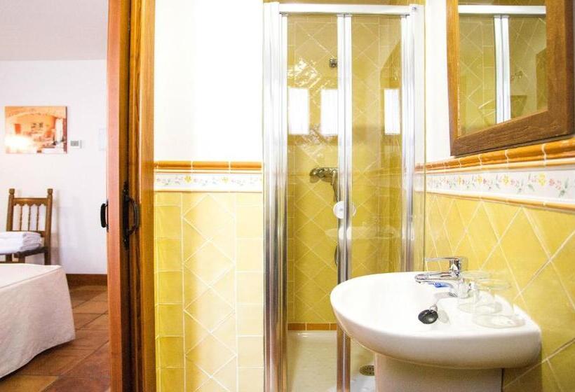 Fotos del hotel Posada Del Tio Juanón:  15