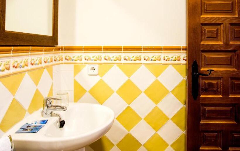 Fotos del hotel Posada Del Tio Juanón:  19