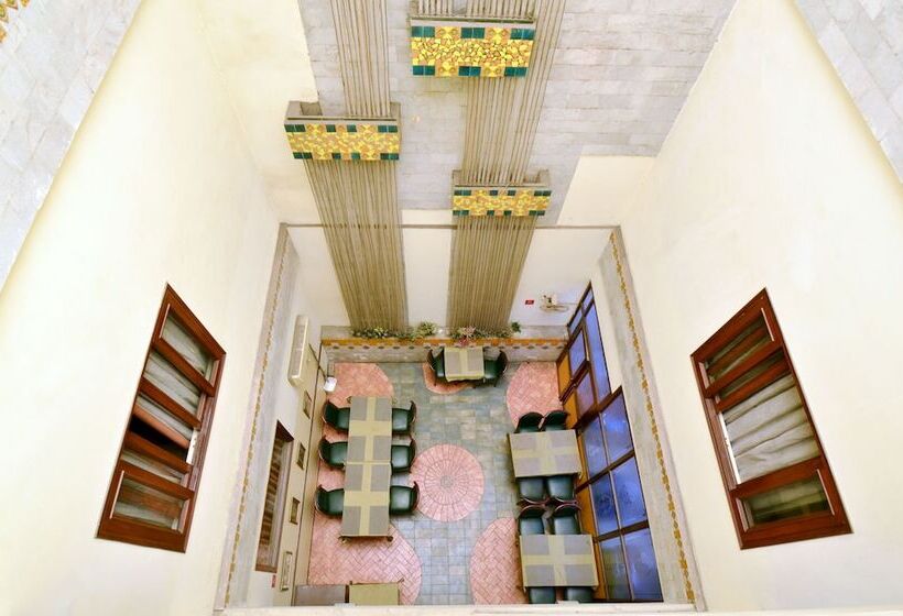 Fotos del hotel Treebo Trend Corporate Inn Chandigarh:  5