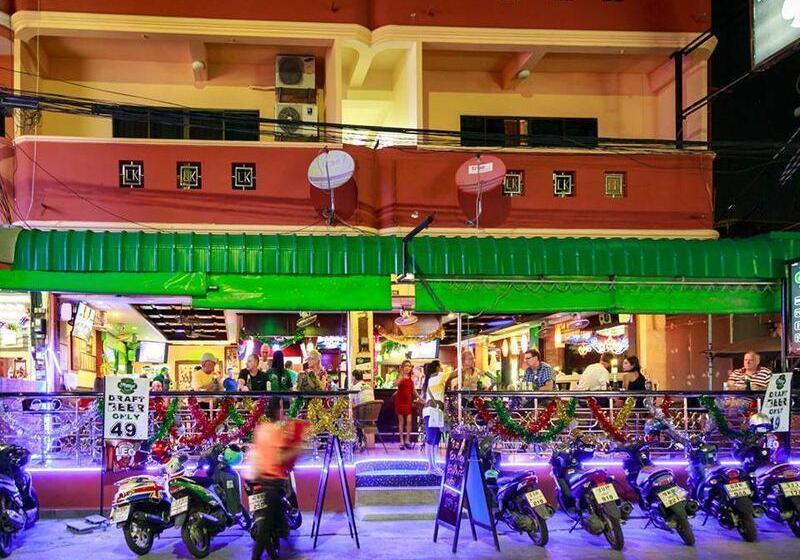 Fotos del hotel Harrys  Bar & Restaurant:  6