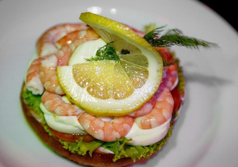 Fotos del hotel Harrys  Bar & Restaurant:  2