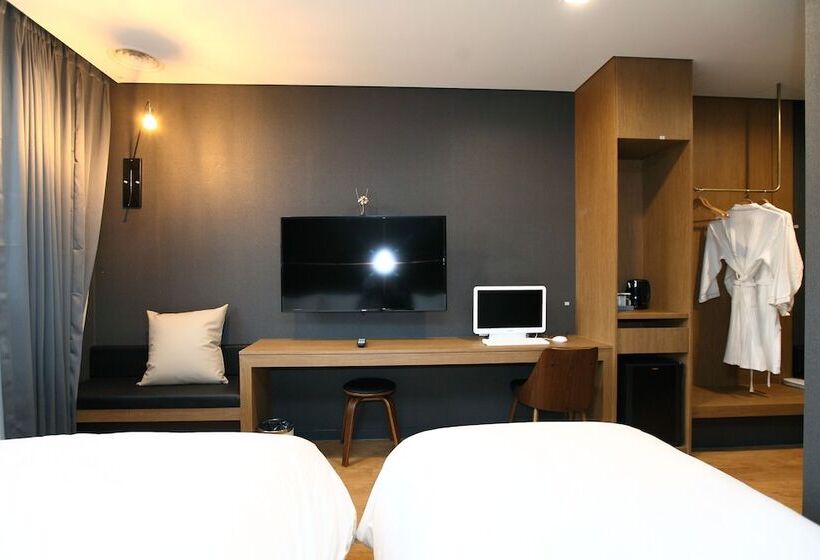 Fotos del hotel Bricks:  10