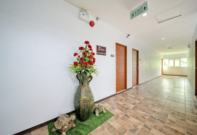 Fotos del hotel Naiyang Place Phuket Airport:  2