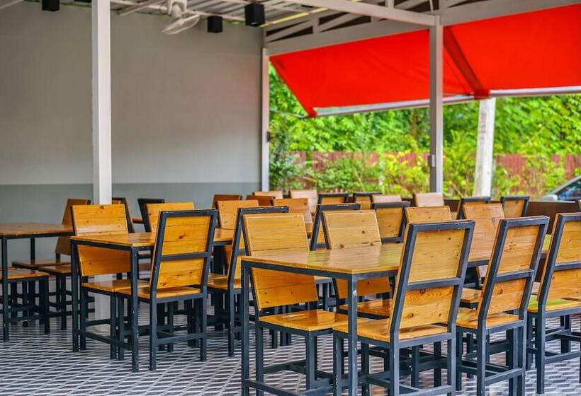 Fotos del hotel Naiyang Place Phuket Airport:  3