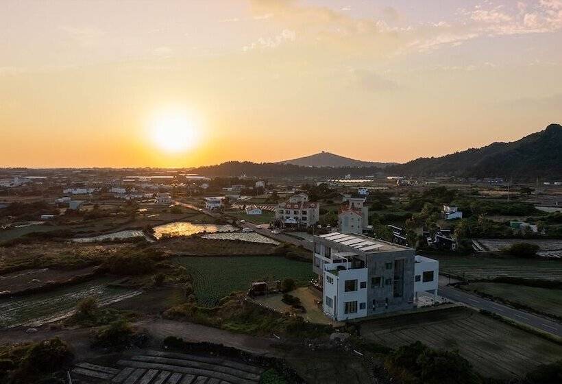 Fotos del hotel Lucid M:  12